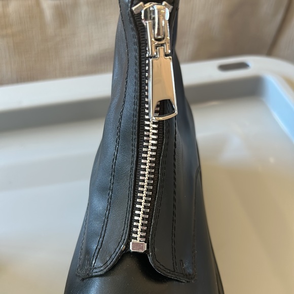 H&M Brand new never worn wedge zipper boot. Size 5 - Picture 2 of 5